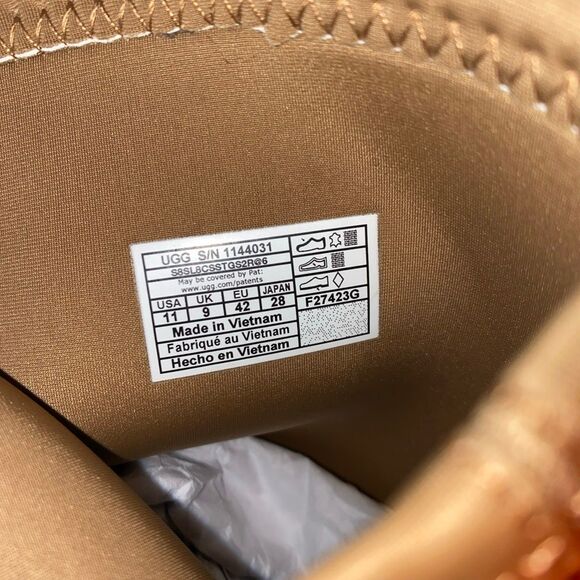 UGG New Without Box Authentic Classic Dipper Platform Chestnut Boots Sz 11 - Picture 16 of 16